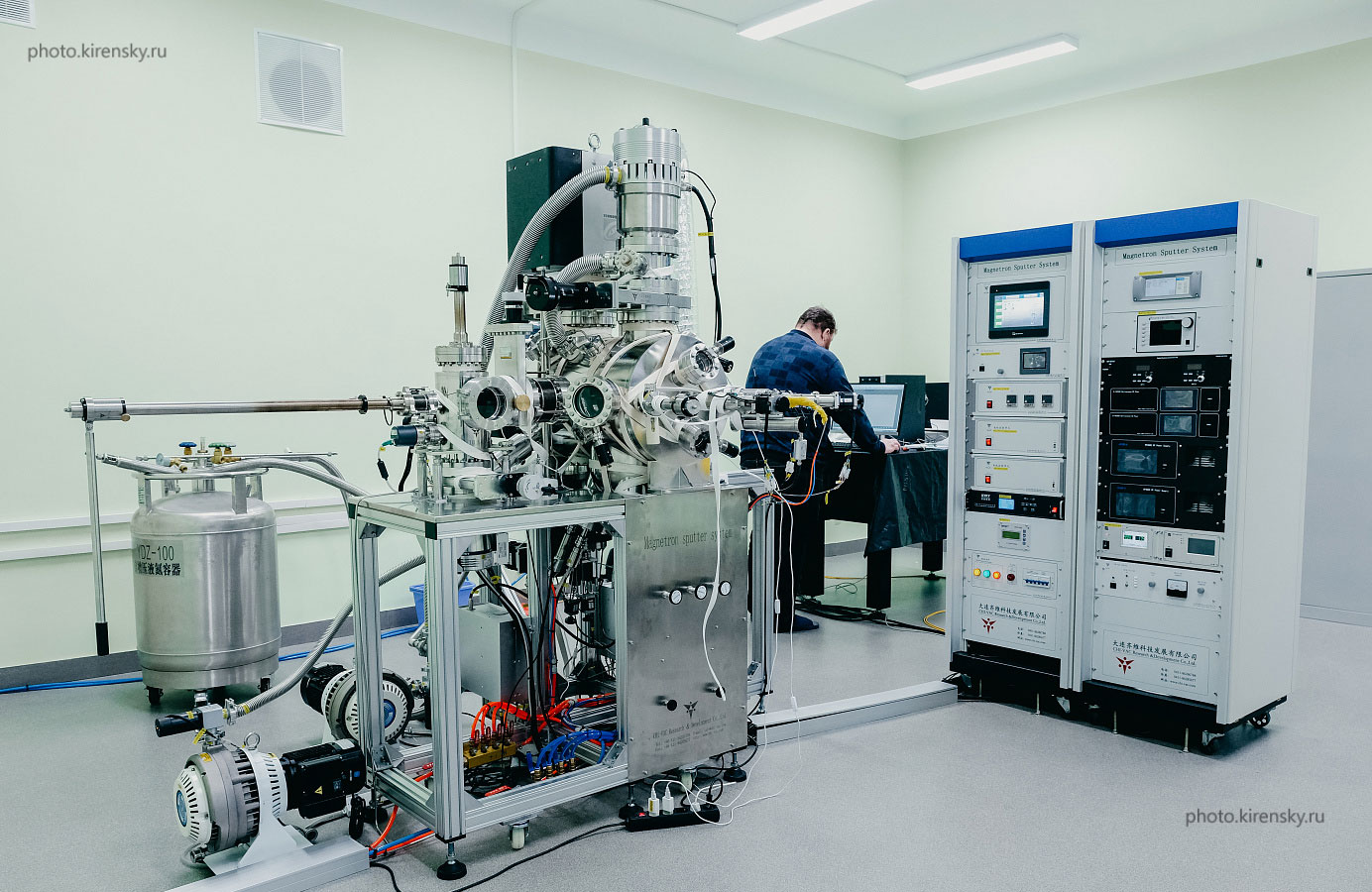 Установка для синтеза и изучения перспективных наноструктур